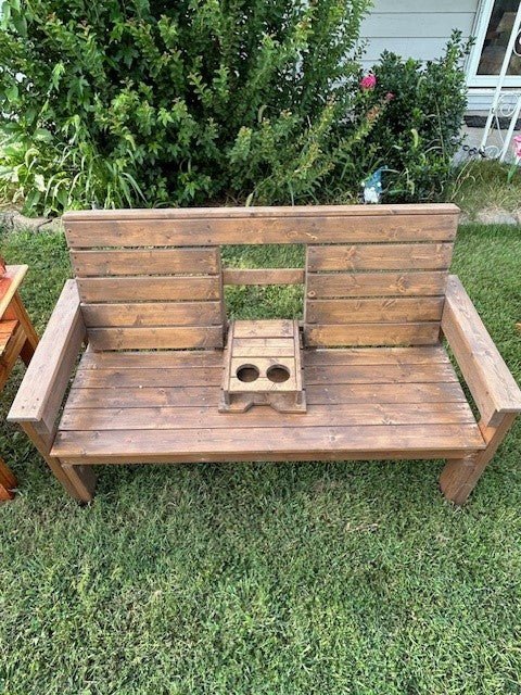 Lazy Bench with Cup Holders - Dave Davis Woodworking
