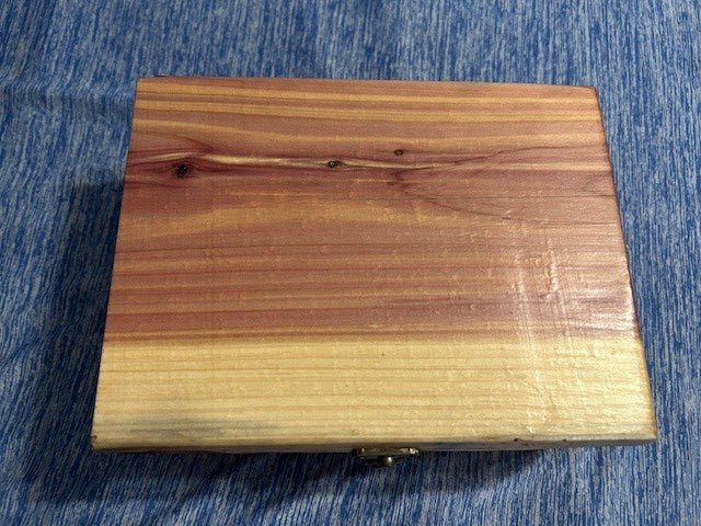 Cedar Keepsake Box - Dave Davis Woodworking