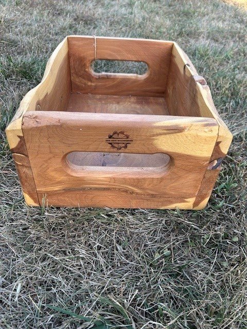 Puppy Toy Box - Dave Davis Woodworking